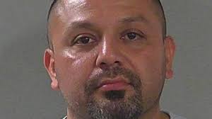 Bartender hospitalized after patron smashes glass in his face