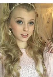 he’s so bad but he does it so well 🩵 swifties rise!!! #lorengray #loren  #taylorswift #wildestdreams