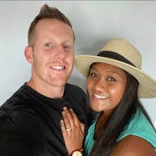 Amanda Chudy's Instagram, Twitter & Facebook