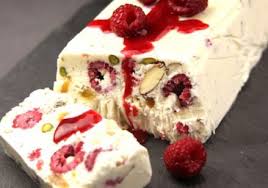 Recette Buche De Nougat Glace Et Son Coulis De Fruits Rouges Recette Recette Nougat Glace Nougat Glace Coulis De Fruits