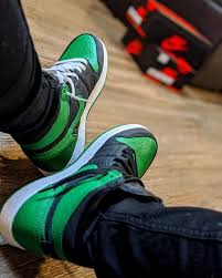 Black Pine Green White Jordan 1 2020 Air Jordan 1 Pine Green 1 In 2020 Newest Jordans Air Jordans Jordans