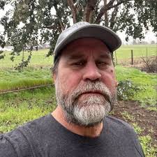 Am I invisible? Still no likes… 💔