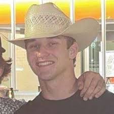 Savannah Renfro and Memphis Bays's Wedding Website