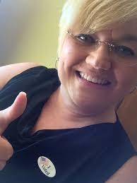 Lisa Cude's Instagram, Twitter & Facebook