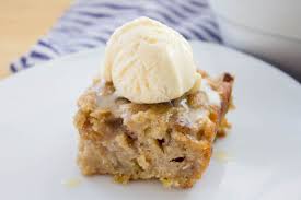 Apple Spice Cake Recipe With Caramel Sauce And Ice Cream Mon Petit Four Apple Spice Cake Spice Cake Recipes Apple Spice Cake Recipe