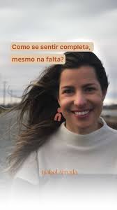 Como se sentir completa, mesmo na falta?, Com esse pensamento eu abro o  vídeo de hoje. Uma conversa sobre falta e pertencimento., Me diz como chega  até você.💗 ** Te convido a conhecer meu novo livro