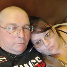 What are some romantic activities and restaurants in Gatlinburg for an  anniversary trip?