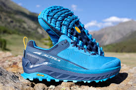 Men's sense ride 4 invisible gtx trail running. The Best Trail Running Shoes Of 2021 Irunfar