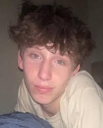 Luke Andrew's Instagram, Twitter & Facebook