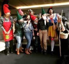 Gruppen Kostume Selber Machen Die Besten Diy Ideen 2020 Maskerix De In 2020 Gruppen Kostume Kostume Selber Machen Halloween Kostume Fur Madchen