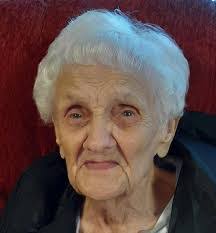 Dora Cox's Instagram, Twitter & Facebook