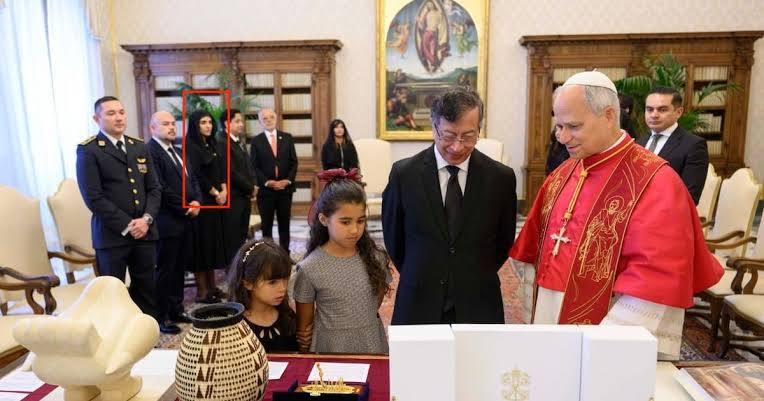 Nueva polémica: Vanessa Cortés, supuesta pareja sentimental de Petro,  estuvo en la comitiva en el Vaticano