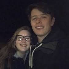 Ami Richardson's Instagram, Twitter & Facebook