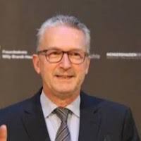 20+ Profile mit dem Suchbegriff „Rast“