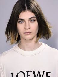 Mittellange bobs liegen so im trend, dass jede modebewusste frau überlegen sollte. Bob Frisuren 2020 Die Schonsten Styles