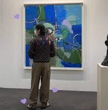 14.10.2021 · while art fairs vanished from most of the world amid the pandemic, that was not the case in south korea, where relatively successful mitigation measures allowed events like art busan and the galleries art fair to proceed. Bts S V Spotted Attending The Korea International Art Fair 2021 Vvip Preview Event Allkpop