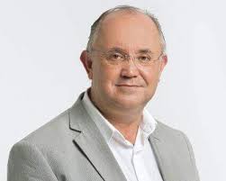 Dimite el alcalde socialista de Gines por motivos personales