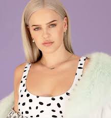 By submitting my information, i agree to receive personalized updates and marketing messages about anne marie, based on my information, interests, activities, website visits and device data and in. Anne Marie Fotos 3 Von 66 Last Fm
