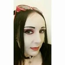 Donna Dolly's Instagram, Twitter & Facebook