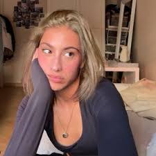 Elisa (@elisaparache)