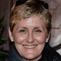 Lesley Lloyd Email & Phone Number