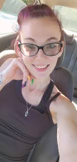 24 Skinny guys also have their own attractiveness.