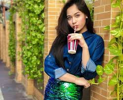 الفتح الرباني والفيض الرحماني المؤلف: Hz Exclusive Jannat Zubair Rahmani Shares Her Beauty Routine