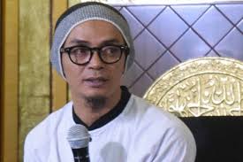 1:23:00 pencerahan ustad evie effendi sabar & sukur nyata belum tentu benar tapi benar itu nyata. Dinilai Salah Tafsirkan Surat Ad Duha Evie Effendi Dilaporkan Ke Polda Jabar