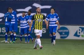 Alle infos zum verein pec zwolle ⬢ kader, termine, spielplan, historie ⬢ wettbewerbe: Letsch Blundert Met Roulatiesysteem Dramatisch Vitesse Onderuit Bij Pec Zwolle Vitesse Gelderlander Nl