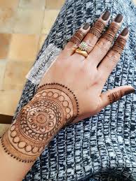 Pin By Lizanne On Henna Henna Tattoo Designs Mendhi Tattoo Henna Ink