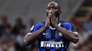 Born 13 may 1993) is a belgian professional footballer who plays as a striker for serie a club inter milan and the belgium. Romelu Lukaku Otreagiroval Na Rasistskie Oskorbleniyam V Matche Kalyari Inter Eurosport