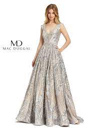Mac duggal is a premier dress designer based in illinois, usa. Mac Duggal Prom At Ashley Rene S Mac Duggal Prom 67118m Ashley Rene S Prom And Pageant