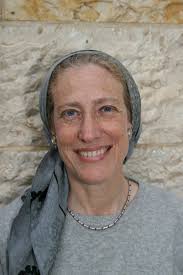 ORTHODOX JEWISH WOMEN SCHOLARSWHO CARRY ORGAN DONOR CARDS