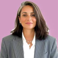 Welcome » aux vacanciers et bon courage à tous les professionnels de la  montagne pour ces 4 prochaines semaines ! 👍 Avec 170 stations, la Region  Auvergne Rhône Alpes concentre 79% du marché…