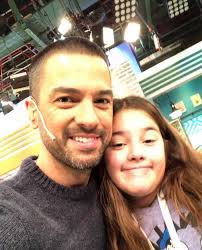 Chino leunis se muestra cristalino, con raíces sólidas de un hombre sincero y romántico. Facebook