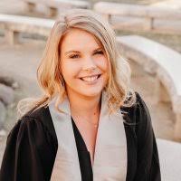 Arianna Schmidt (@_ariannaschmidt)