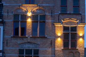 Maar onze wandlampen zijn uiteraard op hun mooist buiten aan de muur bij het terras of naast de voordeur. Pin Op L Ombre Exterior Lighting