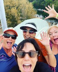 What a beautiful wedding! Congratulations to Mr. and Mrs. Barton… That has  a lovely ring to it!💕💕💕