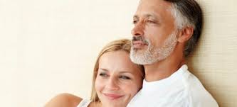 Couple femme plus ag?e que l homme. Sos Ecoute Article S Aimer Malgre La Difference D Age