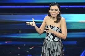 Antonella è la sorella dell'attrice anna valle. Canzone Segreta Brignano Anna Valle E Ospiti Anticipazioni E Boom Social Affaritaliani It