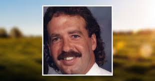 Tom Sayre's Instagram, Twitter & Facebook