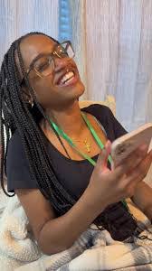 Mariah Estes's Instagram, Twitter & Facebook