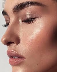 Yoga Skin New Glowing Makeup Trend Everyone Is Crazy About Glowing Makeup Makeup Trends Yoga Skin