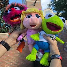 Attractions Magazine