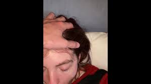 寝起きの彼女に強制フェラ。白目をむいてしゃぶりまくる！