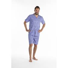Nos pyjamas et vêtements d'intérieur homme promettent des instants de détente tendance. Pyjama Pour Homme Court En Popeline Pour L Ete Lucioles