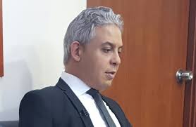 معتز مطر هو صحفي وإعلامي مصري ذاع صيته بعد أحداث 25 يناير 2011 في مصر عبر برنامجه مع معتز على قناة الشرق، واشتهر بنقده اللاذع للحكومة المصرية بعد الانقلاب العسكري وللحكومات العربية. Ù…Ø¹ØªØ² Ù…Ø·Ø± Live ÙƒÙ†Ø¬ ÙƒÙˆÙ†Ø¬