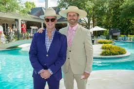 Find standout kentucky derby menswear and men's fashion. And They Re Off The Kentucky Derby S Men Fashion Impact Is Real And Refreshingly Colorful