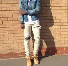 Black Air Forces Outfits Men Wheat Airforces Ripped Jeans Mens Winter Fashion Mens Outfits Mens Fashion Urban