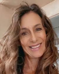 Zoe Sowers's Instagram, Twitter & Facebook